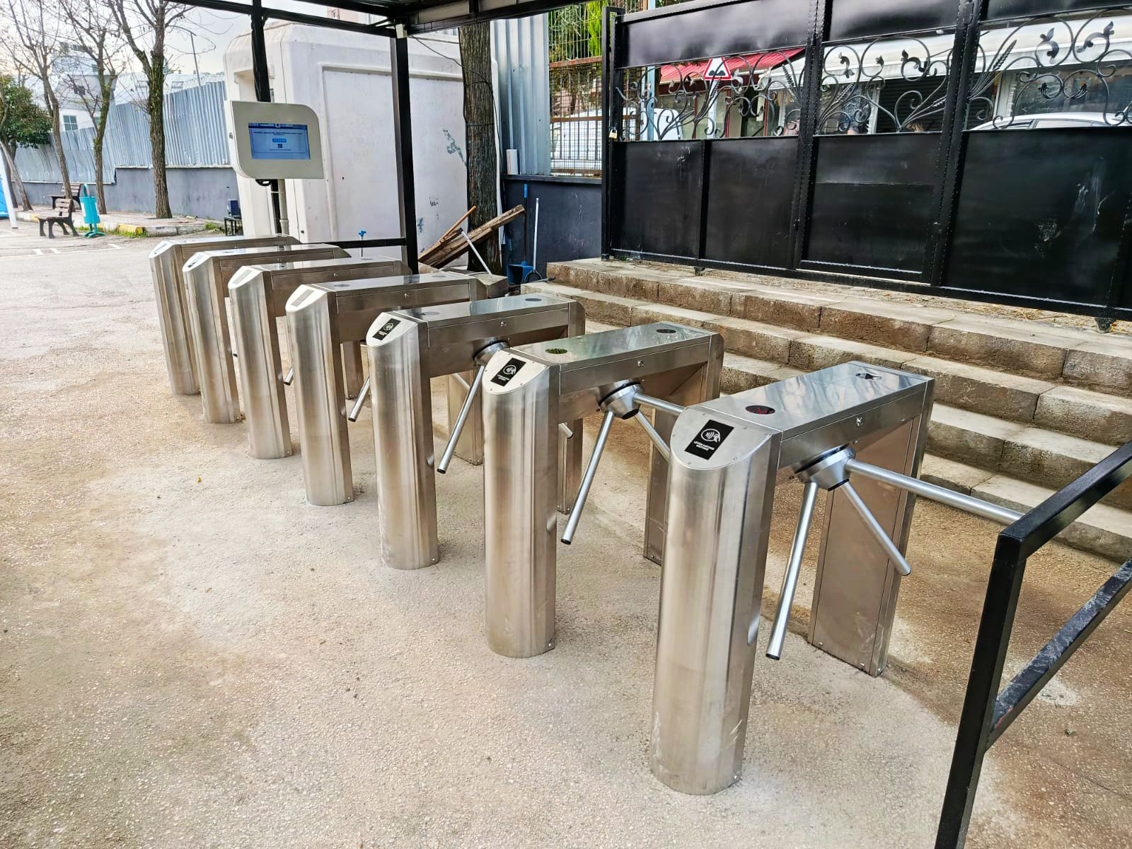 School Main Entrance Multi-Lane Tripod Turnstile System